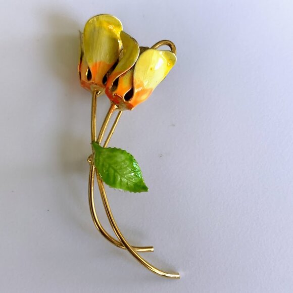 Vintage Dimensional Enamel Flower Brooch Double Tulip Pin !!! Yellow - Picture 1 of 9